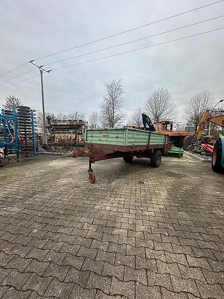Anhänger ehemaliger Miststreuer