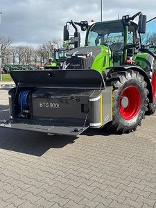 Traktorsafe Frontgewichte BTS 900l Hochdruckreiniger integriert / Frontgewicht