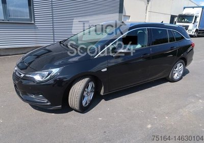 PKW Opel Astra Sports Tourer + gebraucht