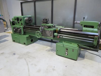 STANKO 1A 625 Leit- und Zugspindeldrehmaschine