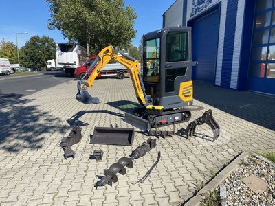 Minibagger mit kleinem Zubehörpaket Berger Kraus BK1250KSR mit Kabine und Schwenkarm neu