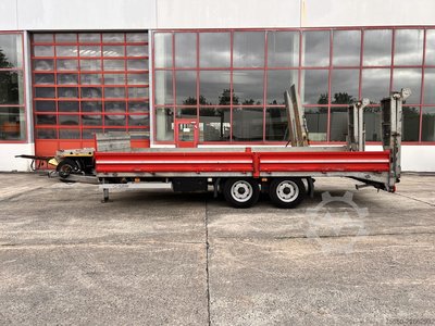 Schmid Fahrzeugbau TUE 105SR  Tandemtieflader, Luftgefedert