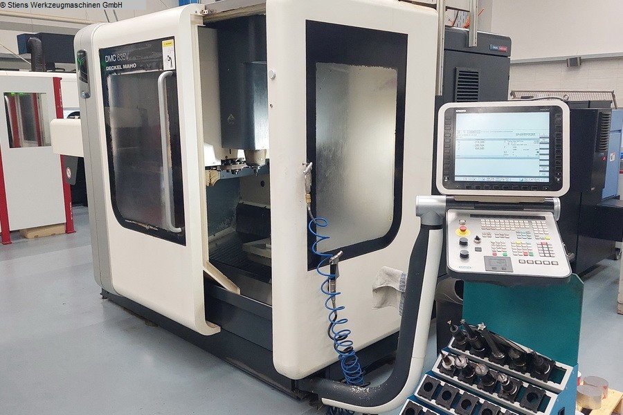 Processing Centers DECKEL MAHO DMC 635 V New Design