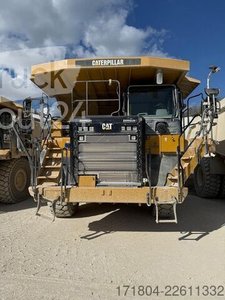 Muldenkipper Caterpillar 775G gebraucht