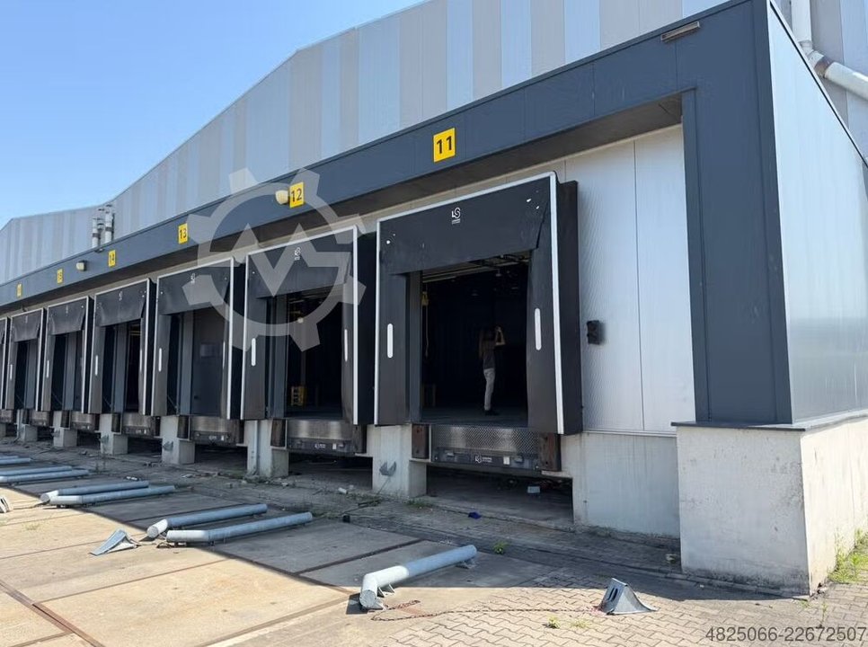 Industrial warehouse 36 x 6,5