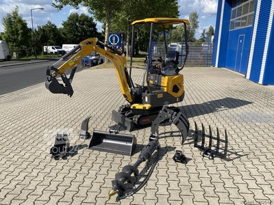 Minibagger mit kleinem Zubehörpaket Berger Kraus BK1000JS mit Schwenkarm *HERBSTAKTION* Ausstellungsmaschine