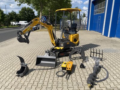 Minibagger mit großem Zubehörpaket Berger Kraus BK1000JS mit Schwenkarm *HERBSTAKTION* Ausstellungsmaschine