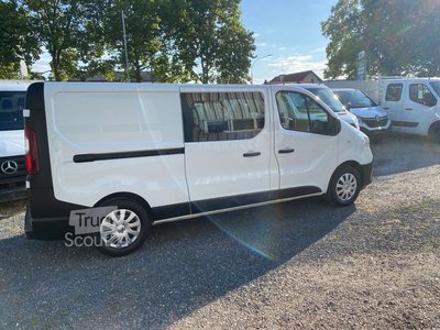 Kleinbus RENAULT Trafic Doka,6-Sitzer,Klima,Kamera,Navi,S&S gebraucht