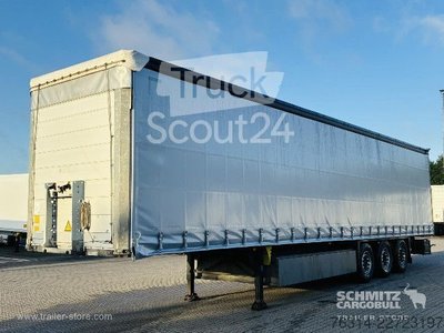 Auflieger mit Pritsche & Plane Schmitz Cargobull Curtainsider Standard Getränke gebraucht