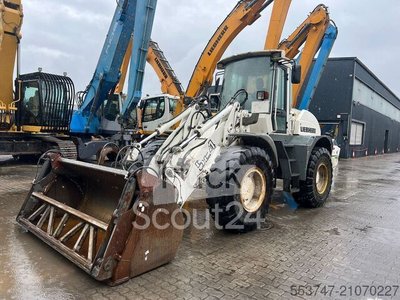 Radlader Liebherr L 524 gebraucht