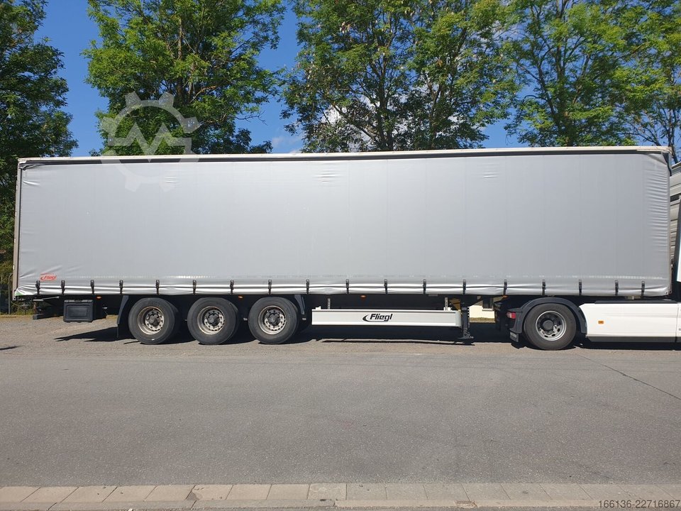 Fliegl 3-Achs Gardinensattel RoadRunner