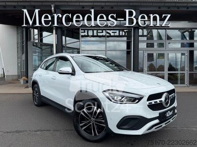 Ladepritsche Mercedes-Benz GLA 200d Style+Distr+AHK+RKamera+1.Hand gebraucht