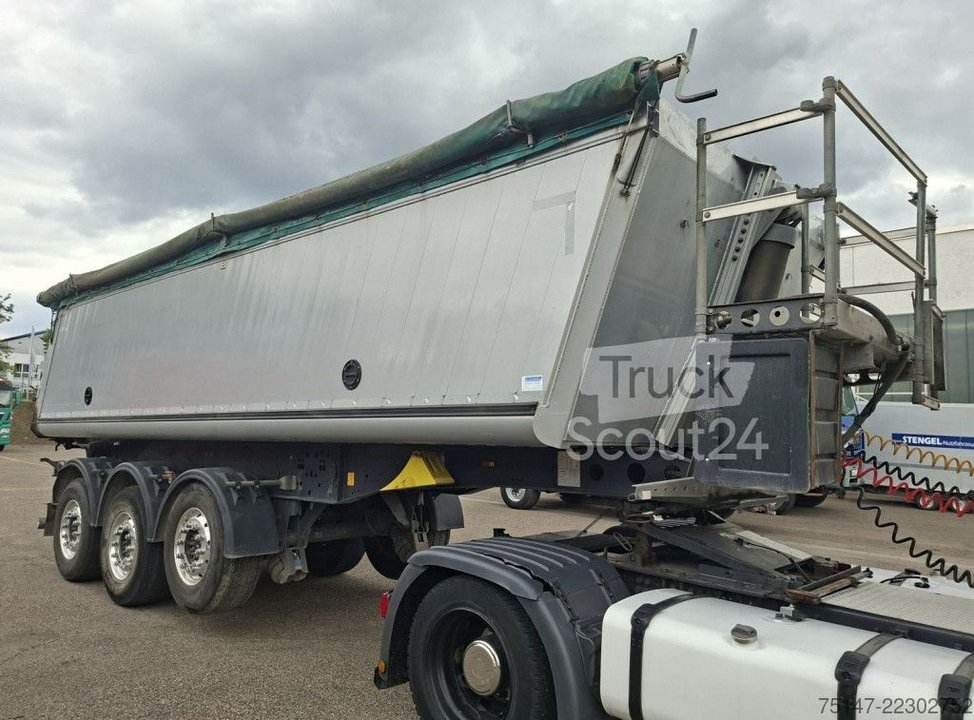 Kipper Auflieger SCHMITZ CARGOBULL 3-Achs Alu Thermo-Kippmulde Asphalt Lifta. 25m  gebraucht
