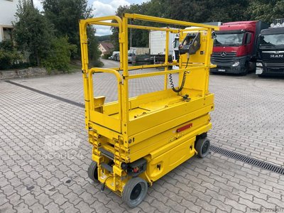 Arbeitsbühne JLG 1930 ES Elektro Scherenbühne AH 7,72 m 230 kg gebraucht