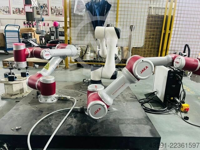 Cobot JAKA ZU 7, CAB 12