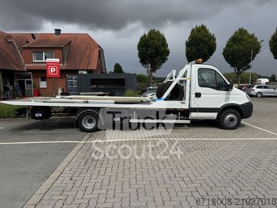 Abschleppwagen Iveco Daily 70C15H/Schiebeplateau/Doppelstock gebraucht