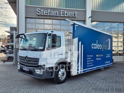 Plattformanhänger Mercedes-Benz Atego 1324 L Glaswand Heckkran PK10002 SH Funk gebraucht