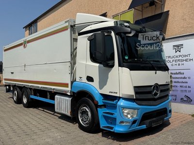 LKW mit Getränkeaufbau MERCEDES-BENZ Antos 2535/LBW/Kamera/AHK/Lenk-Lift/aus.1Hand gebraucht