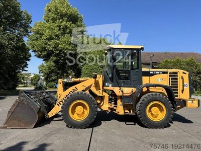 Radlader Hyundai HL730-9A 4X4 Radlader Mulch-/Klappschaufel KLIM... gebraucht