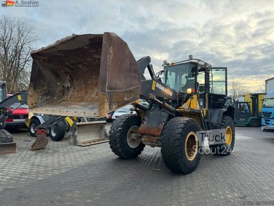 Radlader Komatsu WA 250 P7-6 | Klima | Schaufel | 14t | Unterlagen vorhanden gebraucht