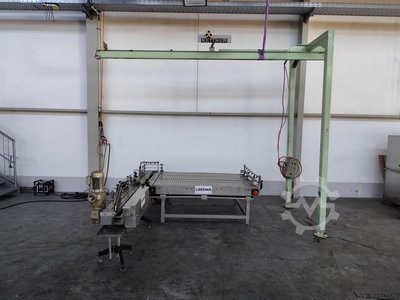 BEYER / KETTNER Halbautomatischer Neuglas Entpalettierer BEYER / KETTNER
