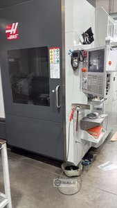 Universal processing centres HAAS UMC 750