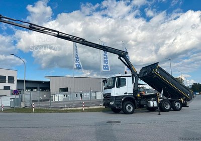 Dreiseitenkipper LKW MERCEDES-BENZ Arocs 2545 Kipper/Kran/6x4-4/Lenkachse/128 tkm gebraucht