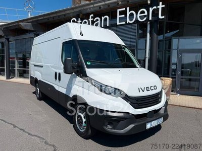 Hochdachkombi Iveco Daily 35S18HA8 V Kastenwagen *R 3.520*AHK* gebraucht