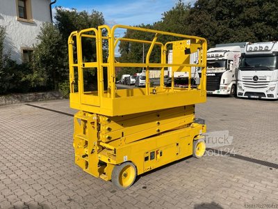 Arbeitsbühne GENIE GS 2646 Scherenbühne Elektro AH 9,92 m 454 kg gebraucht