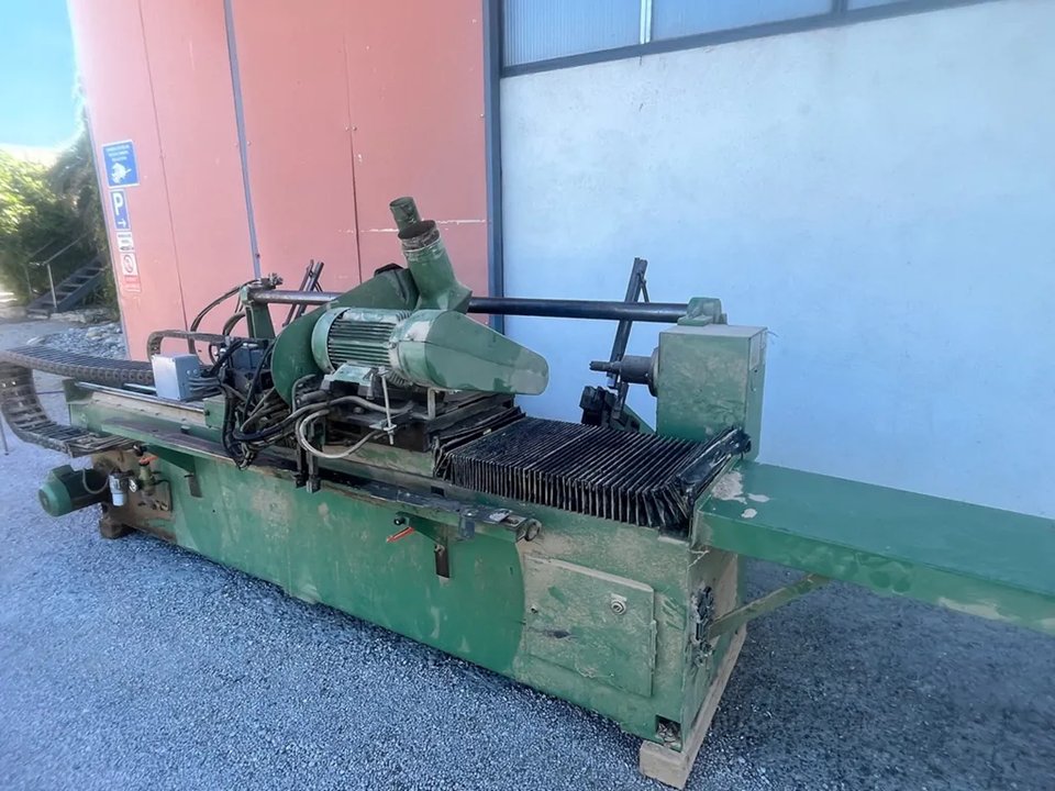 HEMPEL CKE 20 Halbautomatische Drehmaschine