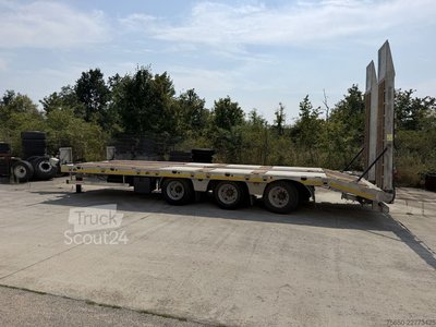 Tieflader Anhänger Möslein TTA33 Schwebheim  Tridemtieflader 31 t GG, 8 m lang gebraucht