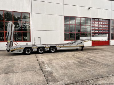 Tieflader-Sattelauflieger Möslein ST 3  3 Achs Satteltieflader neu neu