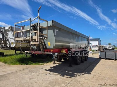 Kipper Auflieger SCHMITZ CARGOBULL ca. 26 cbm Hlabrund Hinterkipper, Lift gebraucht