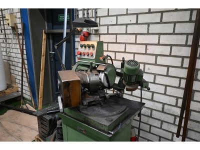 Cuoghi APE 40 Werkzeugschleifmaschine