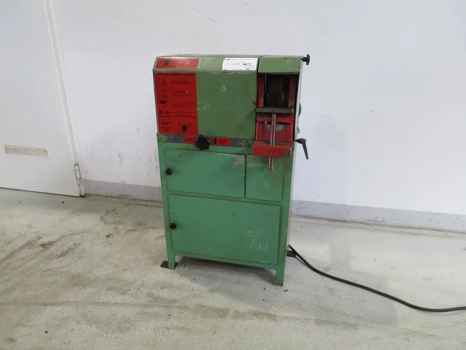 RSA STL Bürstenentgratmaschine