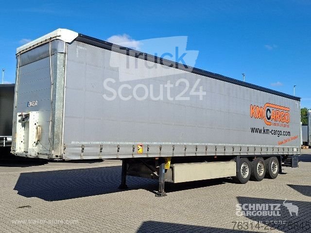 Auflieger mit Pritsche & Plane Schmitz Cargobull Curtainsider Standard Getränke gebraucht