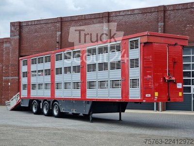 Viehtransport Finkl 3 deck - lift- water - vans - steering axle gebraucht
