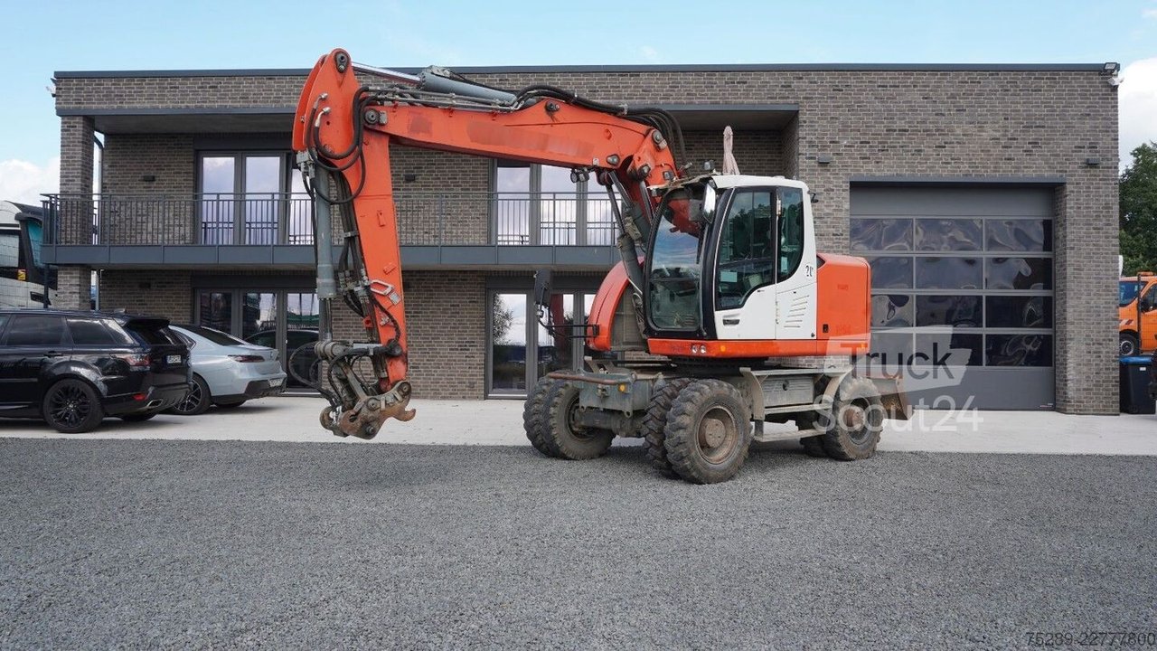 Mobilbagger LIEBHERR A 918 Compact Mobilbagger SW Verstellausleger gebraucht