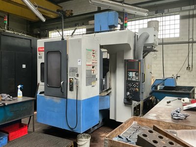 2004 Mazak Variaxis 500-5X 5-Achs-CNC-Vertikalbearbeitungszentrum