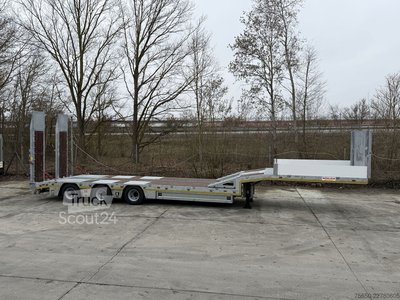 Tieflader-Sattelauflieger Möslein ST 3  3 Achs Satteltieflader neu neu