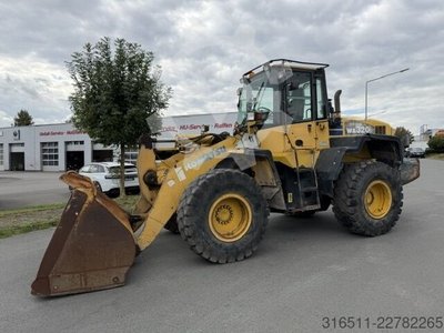 Komatsu WA320-5