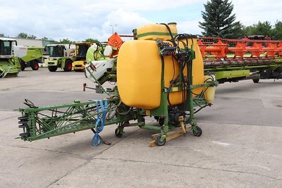 Amazone UF 1200. 18 meter