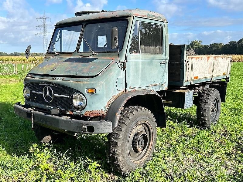 Mercedes-Benz 404 (U80)