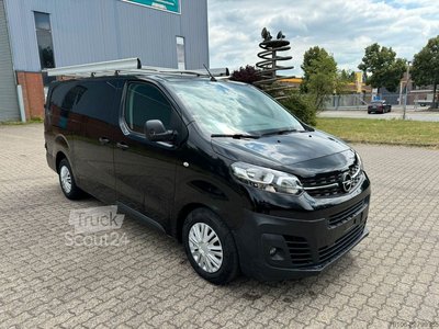 Kastenwagen OPEL Vivaro Kasten Edition L  Doppelkabine *Navi*Ahk* gebraucht