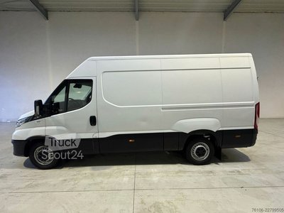 Kastenwagen IVECO Daily 35S16 Kastenwagen *Klima*2 stück auf Lager gebraucht
