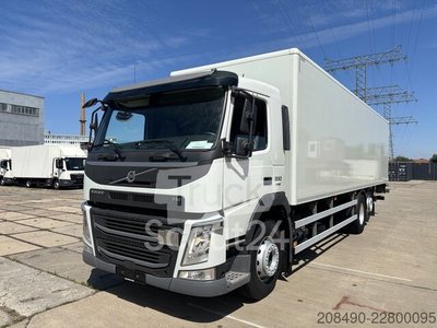 LKW mit Kofferaufbau Volvo FM 330 6x2, Maxikoffer ,2 t LBW gebraucht