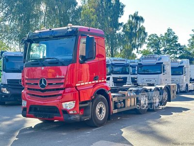 LKW-Fahrgestell MERCEDES-BENZ Antos 3245 8x2 Chassi PTO Lift /Lenkachse gebraucht