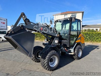 Radlader GIANT G3500 X-TRA gebraucht