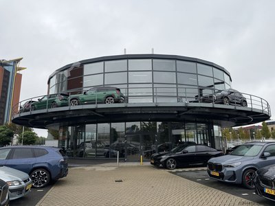  Showroom (ca. 460 m²)