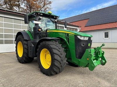 John Deere 8320R